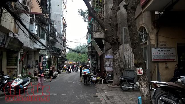 Sau đợt ra quân, vỉa hè Hà Nội duy trì sự trật tự 'lẽ ra phải có từ lâu nay' ảnh 4